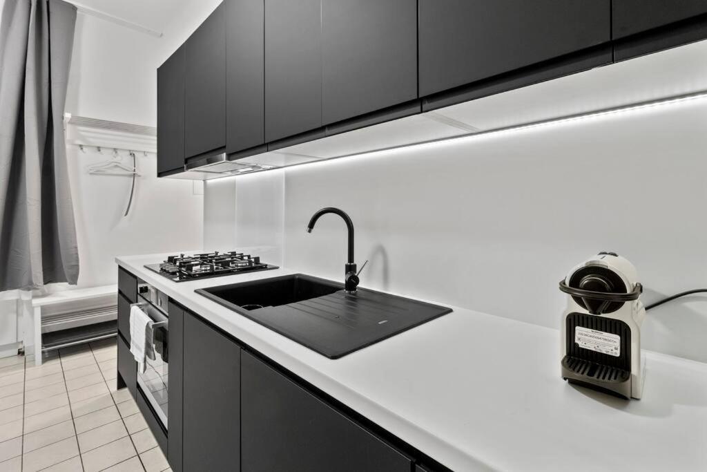 Modern Apartment Close To Center - 2Br Вена Экстерьер фото